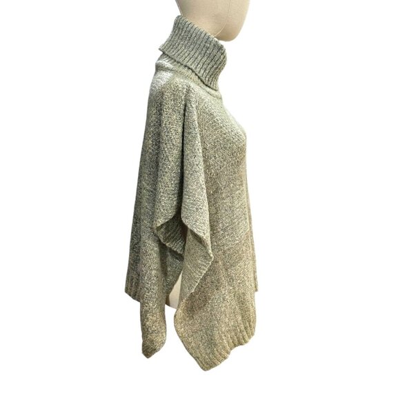 Steve Madden Turtleneck Poncho Sweater Marled Oatmeal OSFM One Size Open Sleeve - Picture 3 of 9
